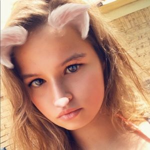 Meet your Posher, Sabrina